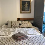 The Purple Courtyard Bed and breakfast Beaune (Cote d'Or)