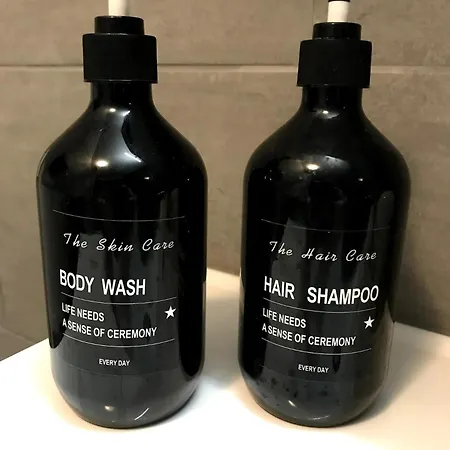 The Purple Courtyard Bed & Breakfast Beaune (Cote d'Or)