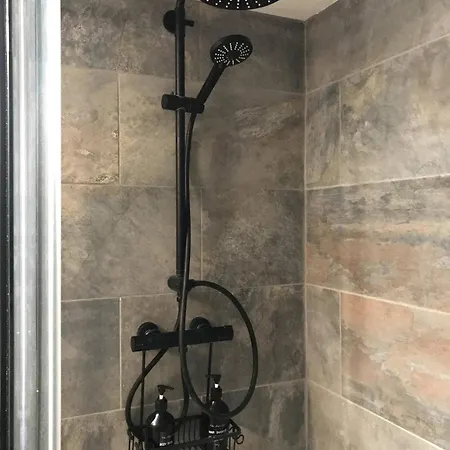 The Purple Courtyard Panzió