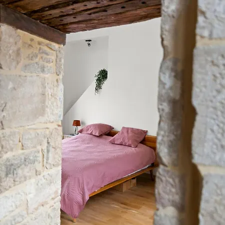 The Purple Courtyard Panzió