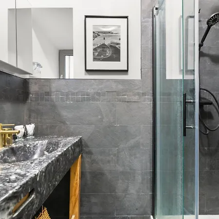 The Purple Courtyard Bed & Breakfast