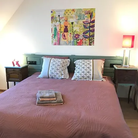 The Purple Courtyard Panzió 3*