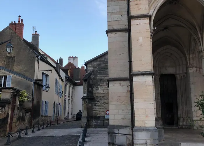 The Purple Courtyard Готель типу 