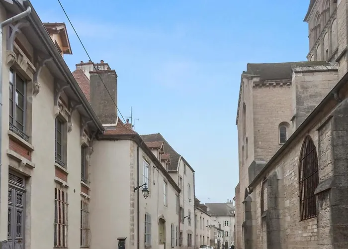 The Purple Courtyard Готель типу 