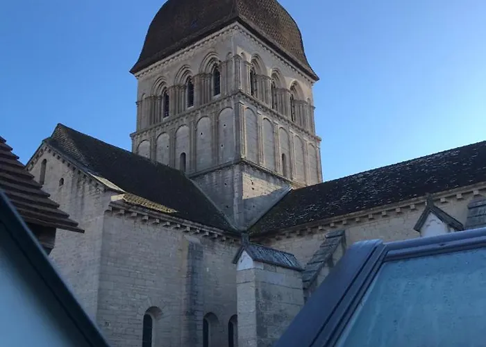 The Purple Courtyard 3* Бон